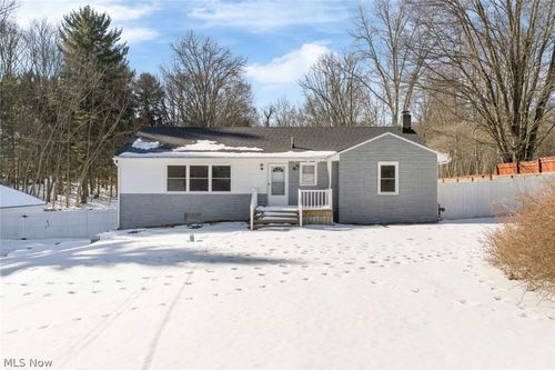 99 N Munroe Rd, Tallmadge, OH, 44278-2054 | Card Image