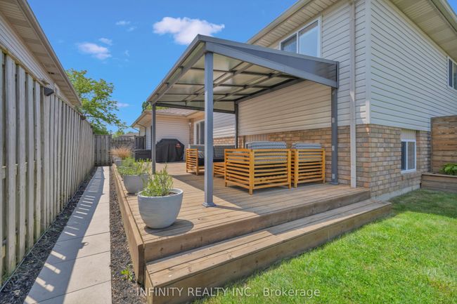 1803 Vicky Cir, House other with 4 bedrooms, 2 bathrooms and 2 parking in Windsor ON | Image 33
