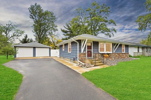 9228 Washington St Ne, Blaine, MN, 55434-1173 | Card Image