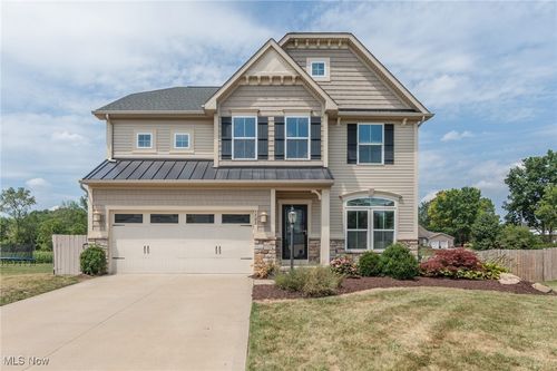 7703 Knollridge Ave Ne, Canton, OH, 44721-2293 | Card Image