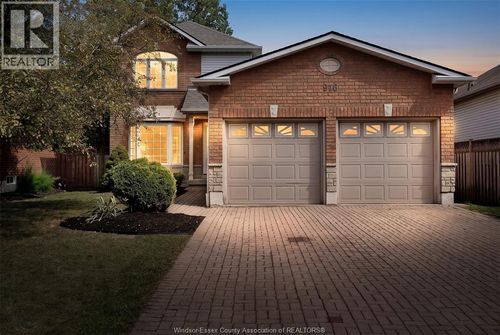 916 Lemonwood Cres, Windsor, ON, N9G2R6 | Card Image