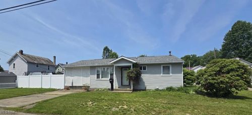 416 2nd Dr Ne, New Philadelphia, OH, 44663-2734 | Card Image