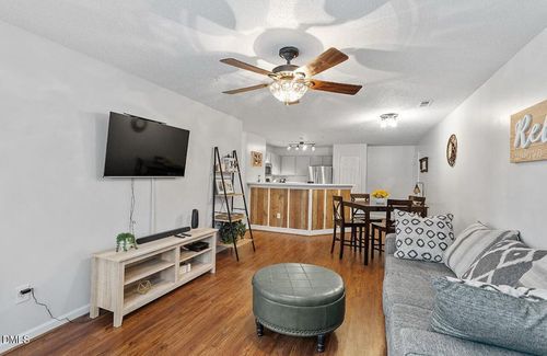 129 Sturbridge Dr, Clayton, NC, 27520-7354 | Card Image