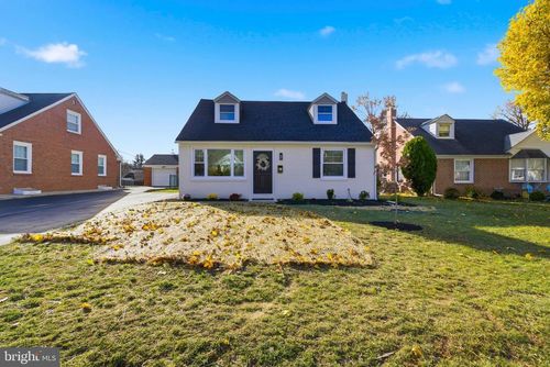 338 Wayne Ave, SPRINGFIELD, PA, 19064-3304 | Card Image