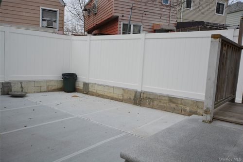 2-24-10 Gillmore St, East Elmhurst, NY, 11369-1610 | Card Image