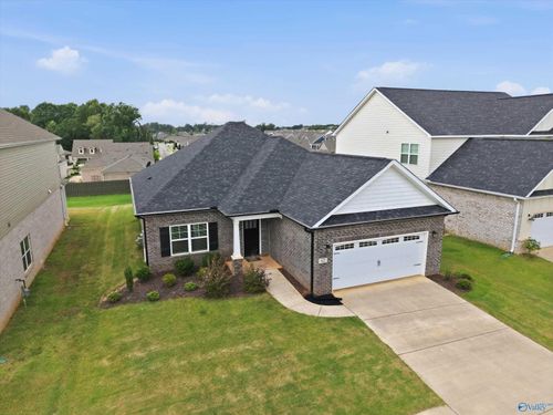 62 Faulkner Rd, Madison, AL, 35756-2201 | Card Image