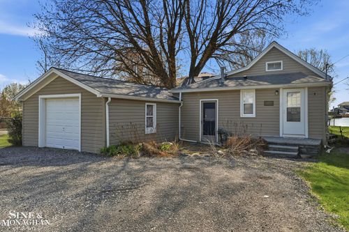 47172 Forton Rd, Chesterfield, MI, 48047-5123 | Card Image