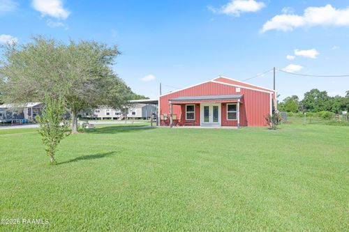 3504 Avery Island Rd, New Iberia, LA, 70560-8745 | Card Image