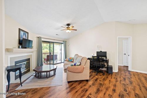 312-3507 Lennox View Ct, Louisville, KY, 40299-7311 | Card Image