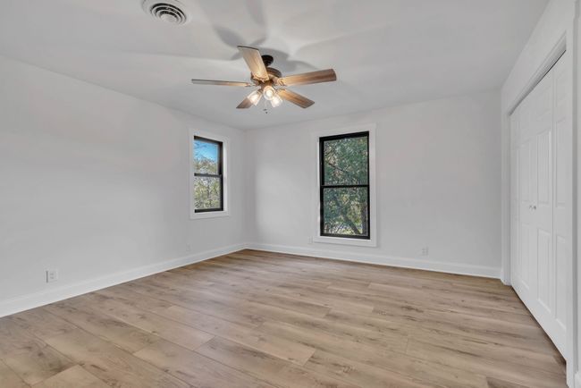 Upstairs bedroom | Image 37