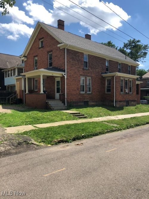 509 Federal Ave Ne, Massillon, OH, 44646-8433 | Card Image