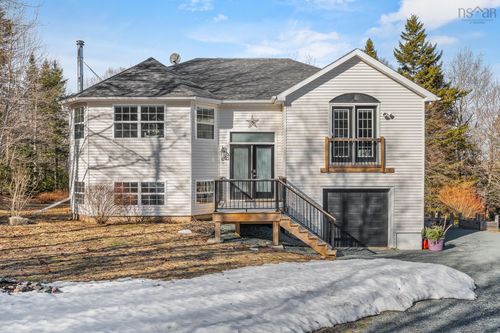 65 Beamish Rd, Mount Uniacke, NS, B0N1Z0 | Card Image