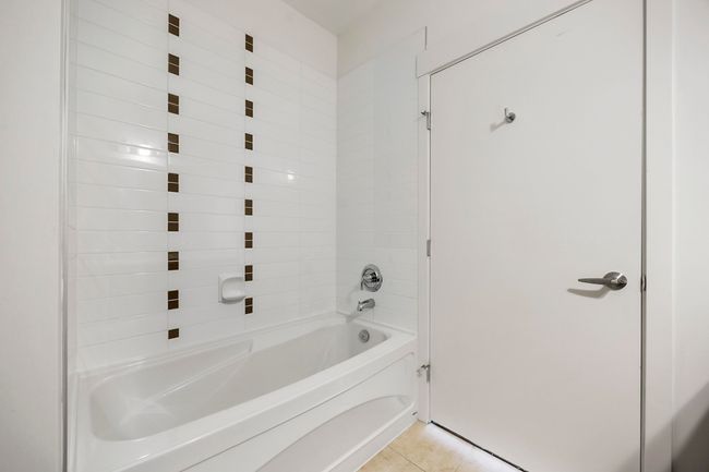 412 - 11950 Harris Rd, Condo with 2 bedrooms, 2 bathrooms and 2 parking in Pitt Meadows BC | Image 20