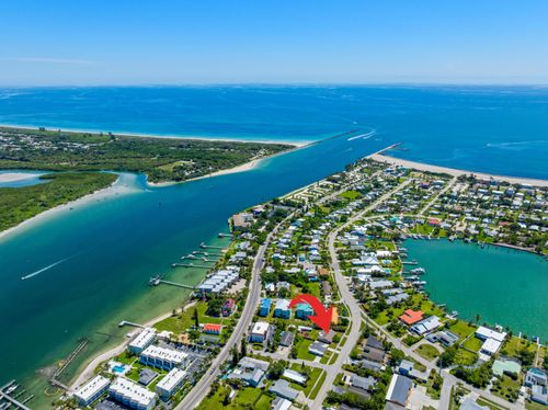 1404 Binney Dr, Fort Pierce, FL, 34949-3110 | Card Image