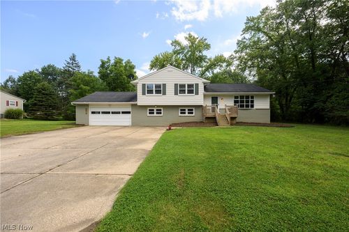 1512 Hanna Rd, Stow, OH, 44224-3238 | Card Image