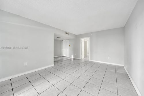 12-2011 Nw Bay Dr, Miami Beach, FL, 33141 | Card Image