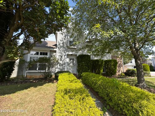 141 Kentucky Way, Freehold, NJ, 07728-4629 | Card Image