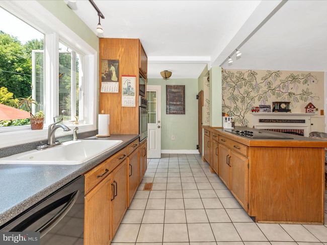 9314 Pear Ln, House other with 4 bedrooms, 3 bathrooms and null parking in FREDERICK MD | Image 18