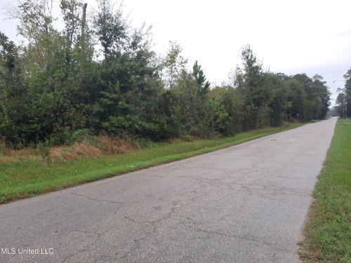 4138 Caspian St, Bay Saint Louis, MS, 39520-8506 | Card Image