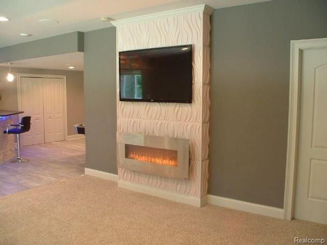 Family Room In Finished Walk Out | Image 36