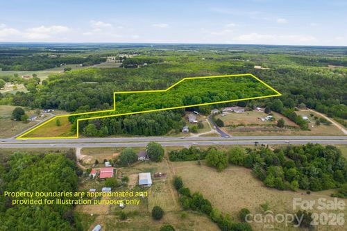 3125 Winfield Dr, Maiden, NC, 28650-9094 | Card Image