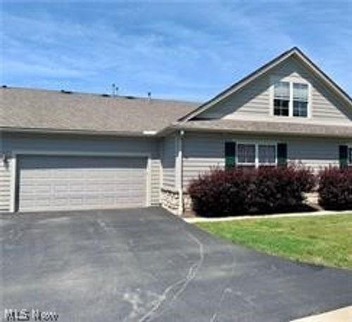 404 River Glen Dr Ne, Warren, OH, 44484-6054 | Card Image