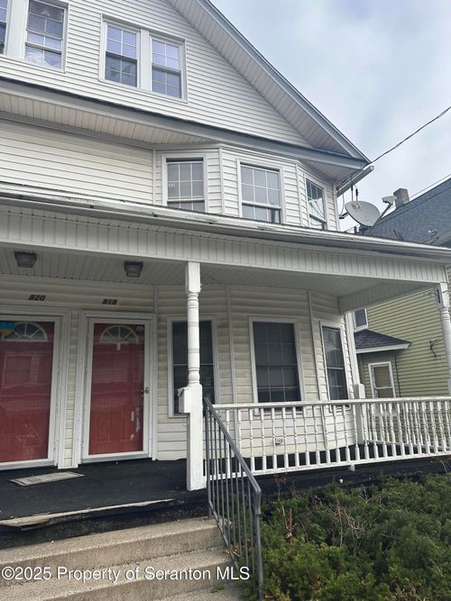818 W Locust St, Scranton, PA, 18504-3531 | Card Image