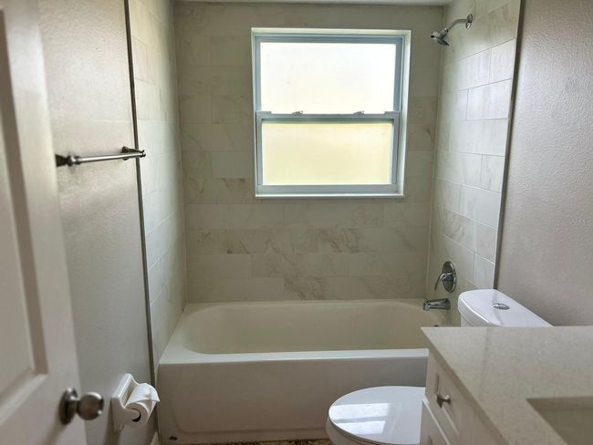 912 Park Valley Cir, House other with 4 bedrooms, 2 bathrooms and null parking in MINNEOLA FL | Image 26