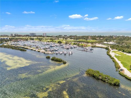r9-2600 Harbourside Dr, LONGBOAT KEY, FL, 34228-4115 | Card Image