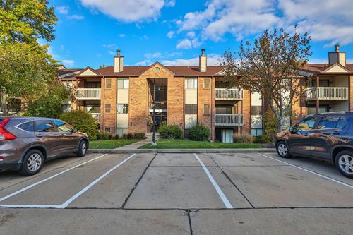 7-74 View Terrace Dr, Southgate, KY, 41071-5477 | Card Image