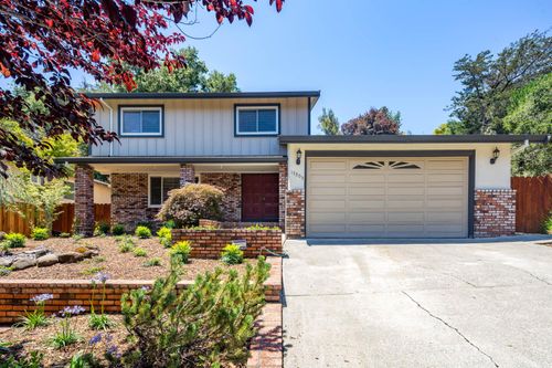 17905 Joseph Dr, Castro Valley, CA, 94546-1301 | Card Image