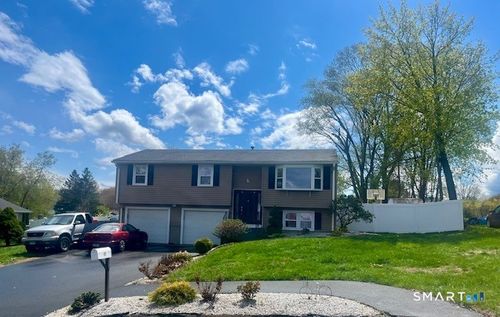 34 Keats Road, Meriden, CT, 06451 | Card Image