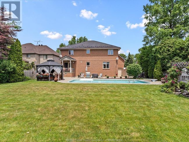 315 Majestic Dr, House other with 4 bedrooms, 4 bathrooms and null parking in Tecumseh ON | Image 44