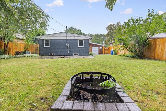 974 Buckingham Dr, House other with 4 bedrooms, 2 bathrooms and 3 parking in Windsor ON | Image 18