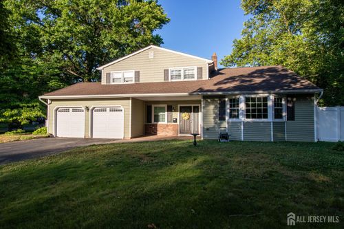 3 Lycoming Ln, East Brunswick, NJ, 08816-3650 | Card Image