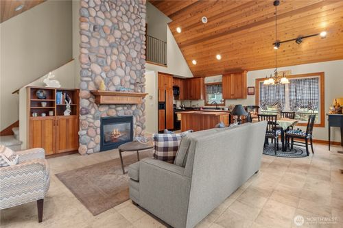 70 N Rim View Pl, Hoodsport, WA, 98548-5108 | Card Image
