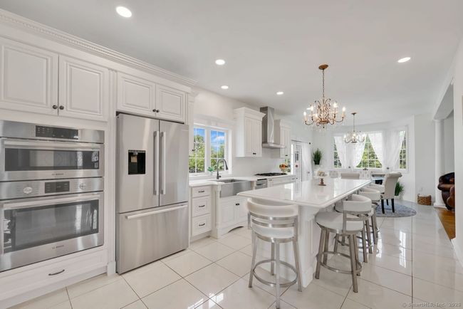 197 Shadow Pond Ln, House other with 4 bedrooms, 4 bathrooms and 6 parking in Suffield CT | Image 9