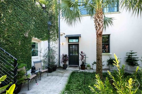 b-528 Selma St, savannah, GA, 31401-3113 | Card Image