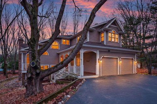 3140 Wild Dunes Path, Stevensville, MI, 49127 | Card Image
