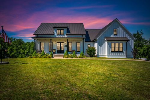 122 Hillside Dr, Dickson, TN, 37055-6154 | Card Image