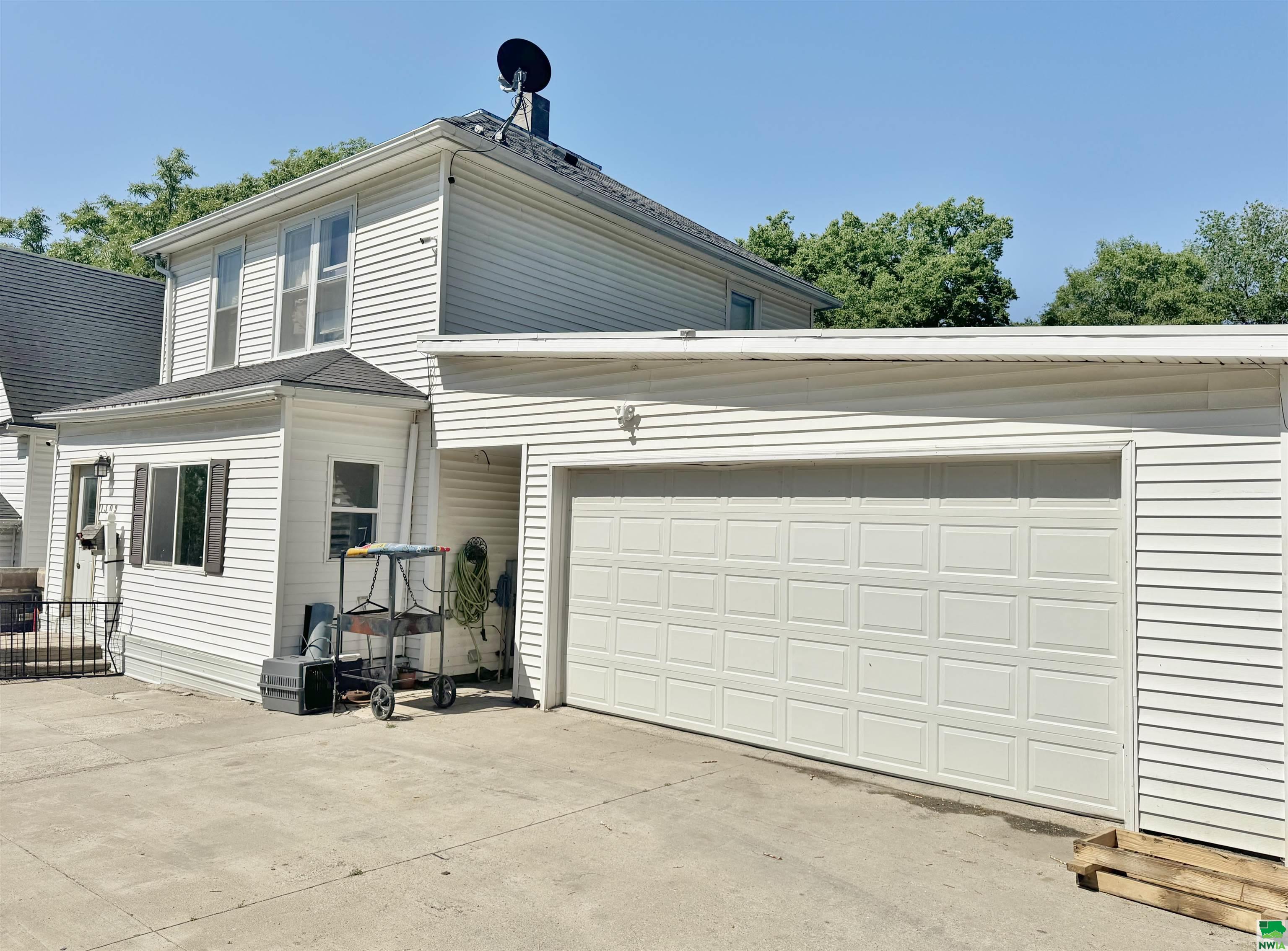 Iowa St, Sioux City, IA 51105