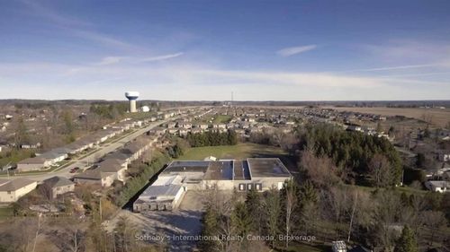 23 Beverly St E, Saint George, ON, N0E1N0 | Card Image