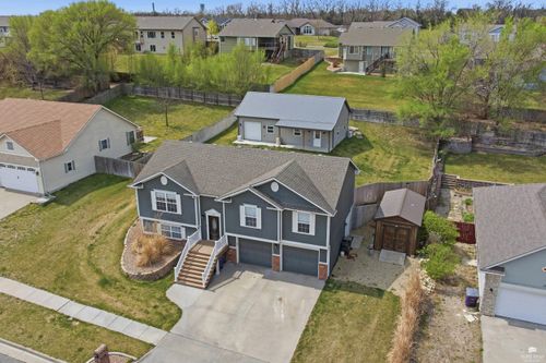 1115 Leprechaun Dr, Chapman, KS, 67431-8979 | Card Image