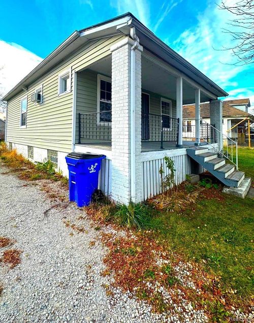 4443 Maryland St, Detroit, MI, 48224-3337 | Card Image