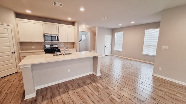 124 Peruvian Ln, House other with 4 bedrooms, 3 bathrooms and 4 parking in Georgetown TX | Image 7