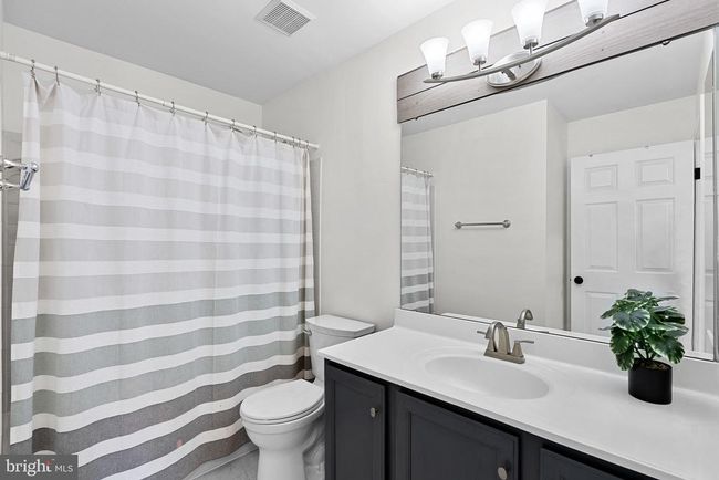 20755 Citation Dr, House other with 3 bedrooms, 4 bathrooms and null parking in ASHBURN VA | Image 28