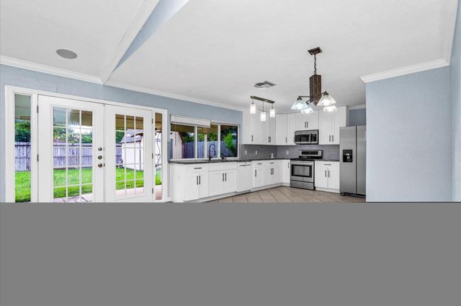 18215 Navajo Trail Dr, House other with 3 bedrooms, 2 bathrooms and 2 parking in Spring TX | Image 8
