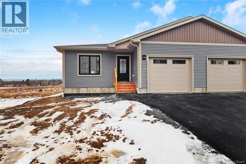 89 Attenborough Dr, Fredericton, NB, E3A9R6 | Card Image