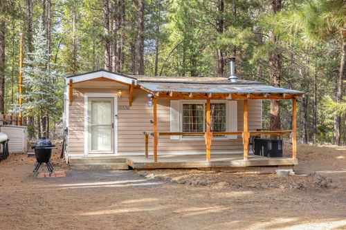 15530 Rim Dr, La Pine, OR, 97739-7576 | Card Image