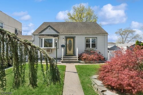 15 Sargent St, Nutley, NJ, 07110-3129 | Card Image